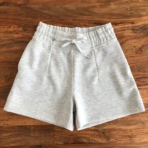 Soft Ambitions High Rise Short 4"